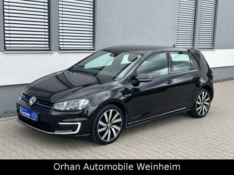 Schwarz Gebraucht 2016 VW Golf VII GTE Limousine | 12.999 € (Guter Preis) - Bild 1/4