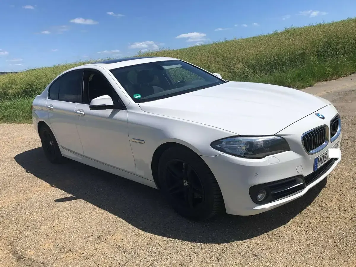 Gebraucht BMW 520 Comfort Edition 190 PS (139 kW) 2016 Weiß Limousine