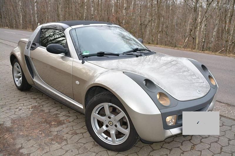 Grau Gebraucht 2003 Smart Roadster Cabrio | 4.440 € (Superpreis) - Bild 1/4