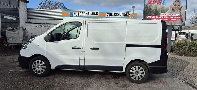 Gebraucht Renault Trafic Komfort 145 PS (106 kW) 2021 Schnie weiß Van / Kleinbus