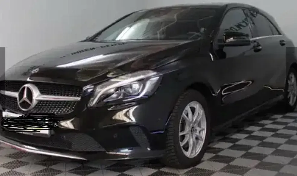 Gebraucht Mercedes A200 Edition 136 PS (100 kW) 2018 Schwarz Kleinwagen