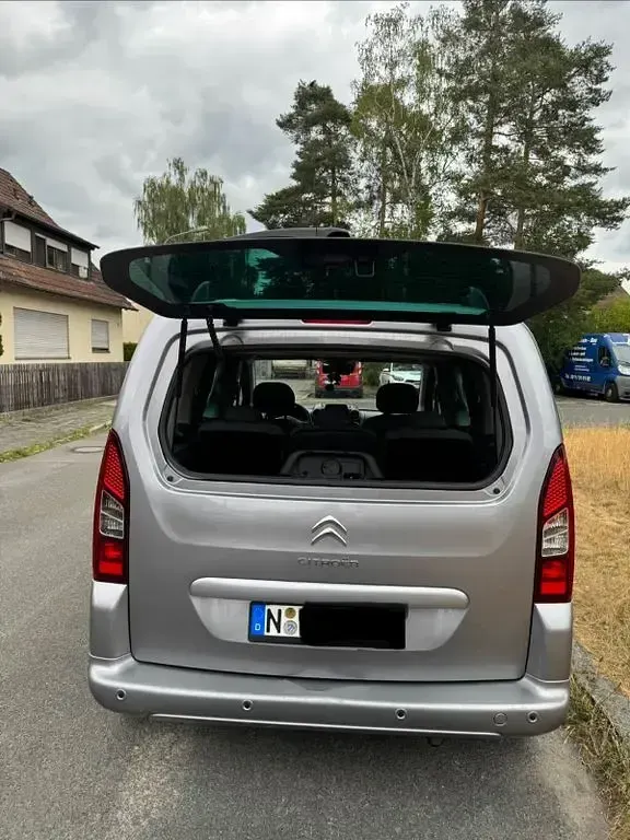 Gebraucht Citroën Berlingo Feel 99 PS (72 kW) 2016 Grau Van / Kleinbus