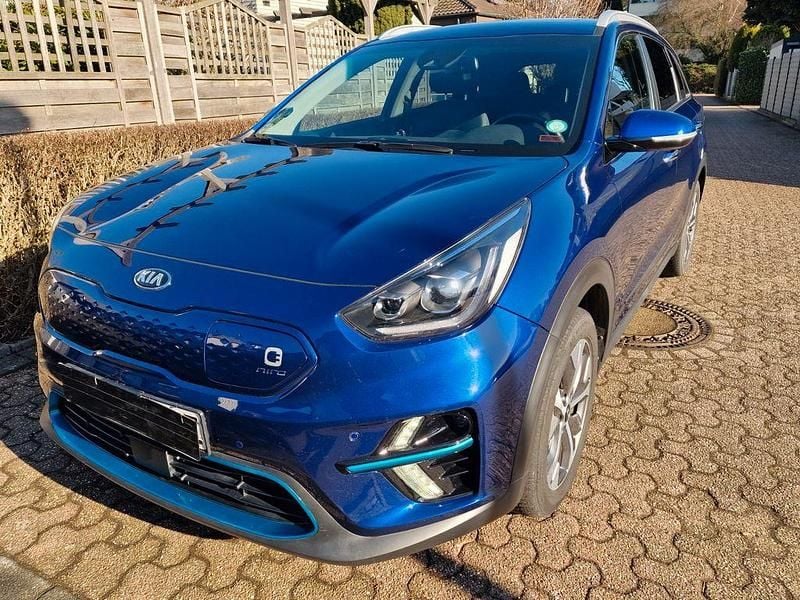 Gebraucht Kia Niro Spirit 150 kW (204 PS) 2021 Blau SUV