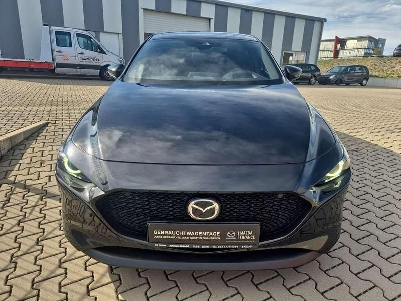 Onyxschwarz Gebraucht 2020 Mazda 3 Limousine | 18.990 € (Fairer Preis) - Bild 1/4