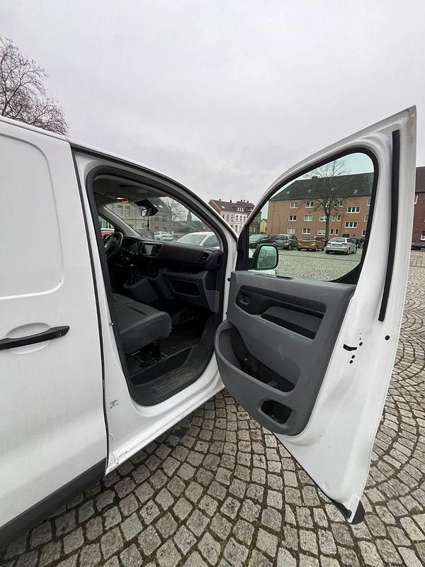 Gebraucht Citroën Jumpy 122 PS (89 kW) 2019 Weiß Van / Kleinbus