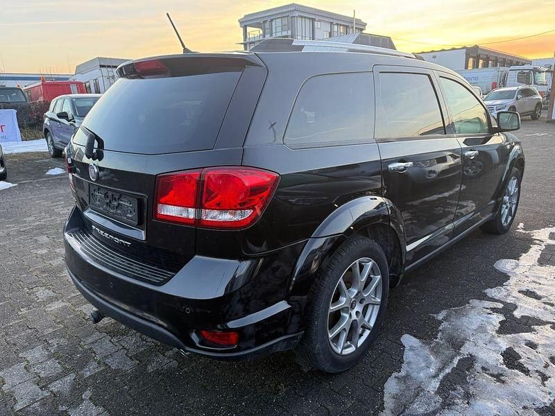 Gebraucht Fiat Freemont 170 PS (125 kW) 2012 Schwarz SUV