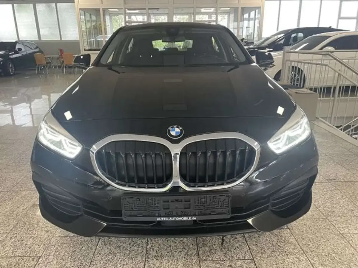 Gebraucht BMW 118 Advantage 136 PS (100 kW) 2021 Schwarz Kleinwagen