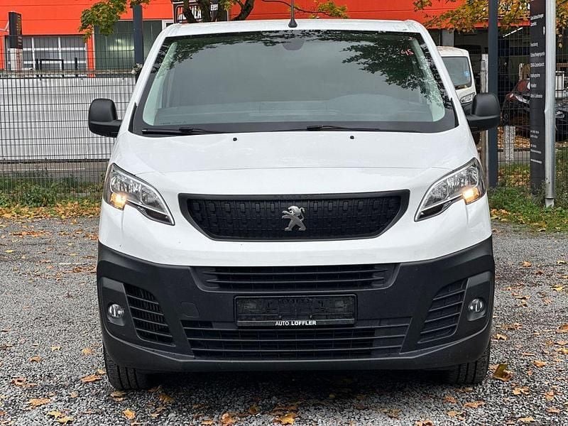 Gebraucht Peugeot Expert Premium 102 PS (75 kW) 2022 Weiß Van