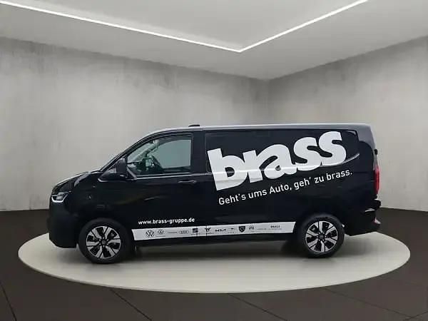 Gebraucht VW T7 150 PS (110 kW) 2025 Midnight black metallic Van