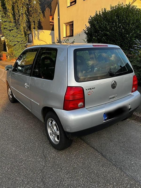 Gebraucht VW Lupo 50 PS (36 kW) 2003 Silber Kleinwagen