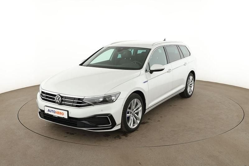 Gebraucht VW Passat GTE 2020 Weiß Kombi