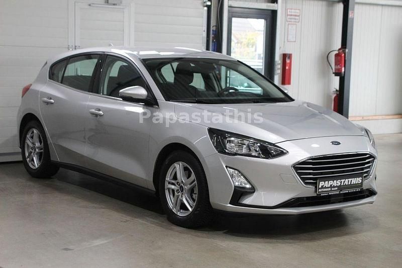 Gebraucht Ford Focus Cool & Connect 125 PS (91 kW) 2021 Silber Limousine