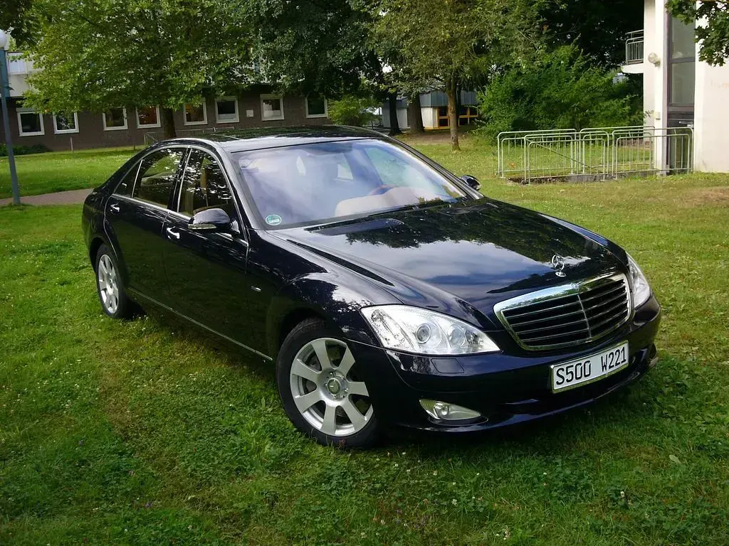 Gebraucht Mercedes S500 387 PS (284 kW) 2007 Blau Limousine