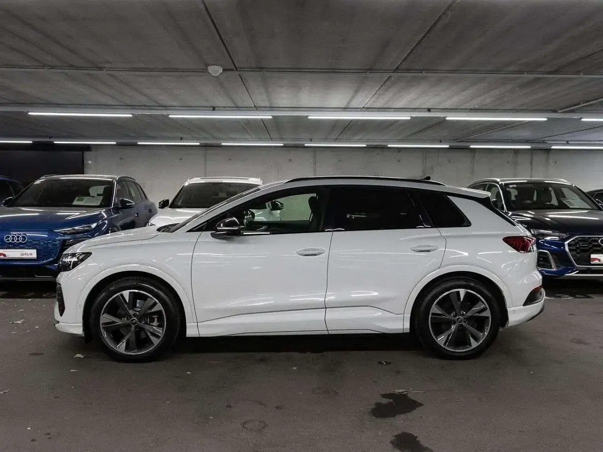 Gebraucht Audi Q4 e-tron Advanced Plus 125 kW (170 PS) 2023 Gletscherweiß metallic SUV