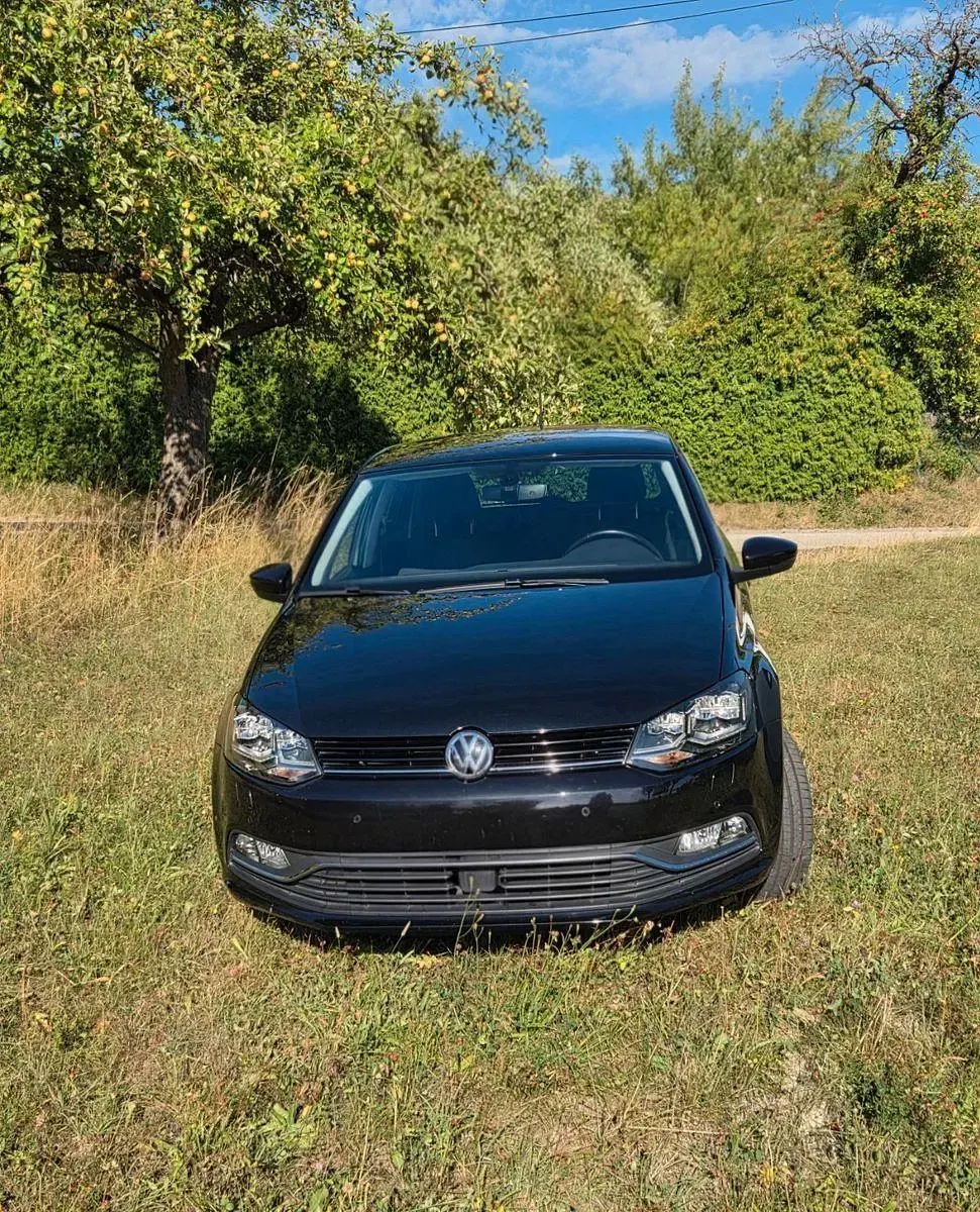Gebraucht VW Polo Allstar 90 PS (66 kW) 2016 Schwarz Limousine