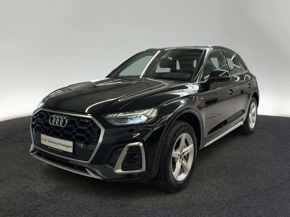 Gebraucht Audi Q5 S-Line 367 PS (269 kW) 2023 Mythosschwarz metallic SUV
