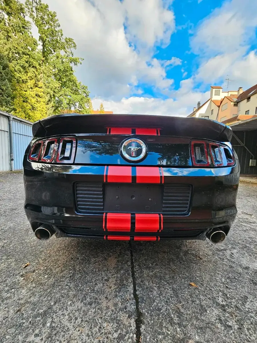 Gebraucht Ford Mustang 306 PS (225 kW) 2013 Schwarz Coupé