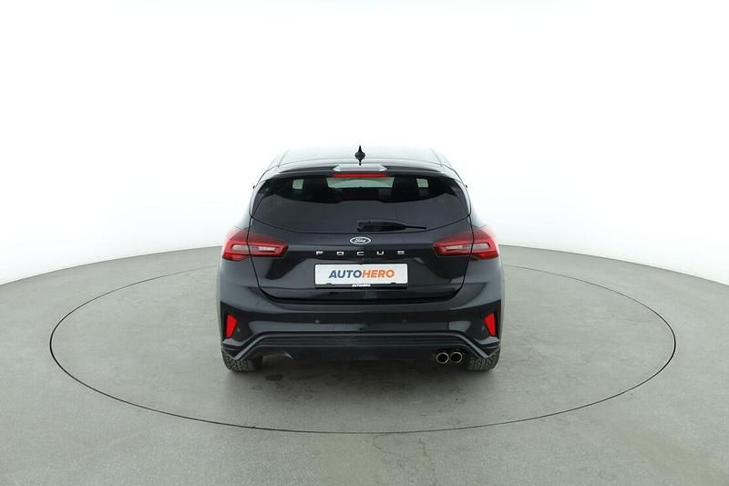 Gebraucht Ford Focus ST-Line X 116 PS (85 kW) 2023 Schwarz Limousine