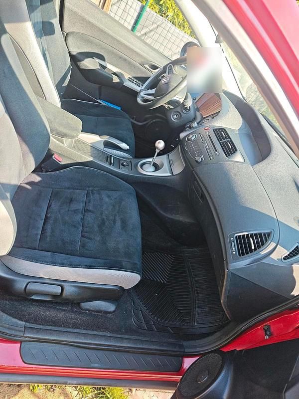 Gebraucht Honda Civic 83 PS (61 kW) 2008 Rot Limousine