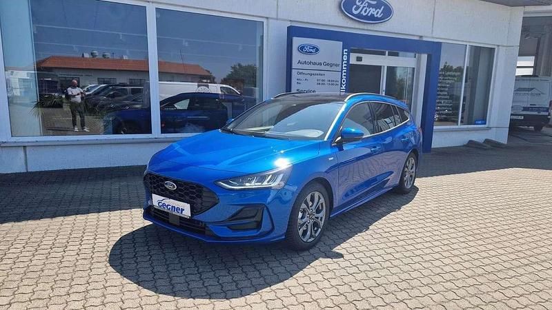 Neu Ford Focus ST-Line 155 PS (114 kW) 2025 Desert island blue metallic Kombi