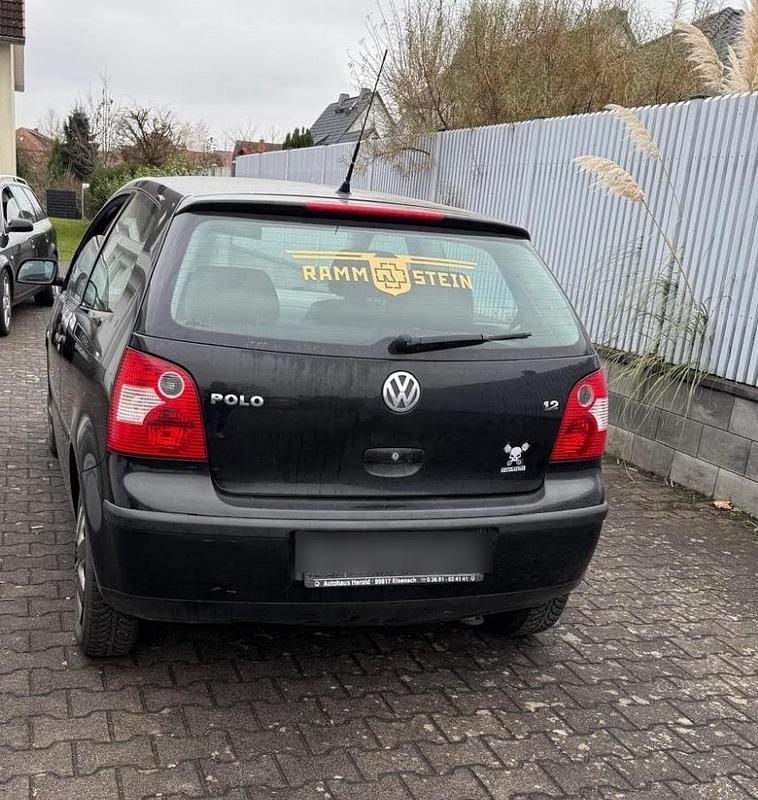 Gebraucht VW Polo 64 PS (47 kW) 2004 Schwarz Kleinwagen