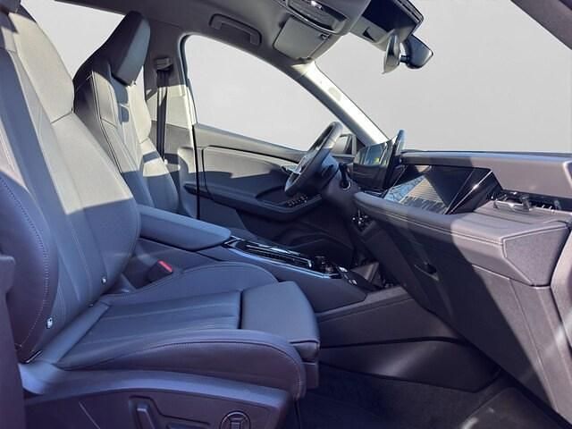 Gebraucht Audi Q6 e-tron Ambiente 284 kW (387 PS) 2025 Soneirarot metallic SUV