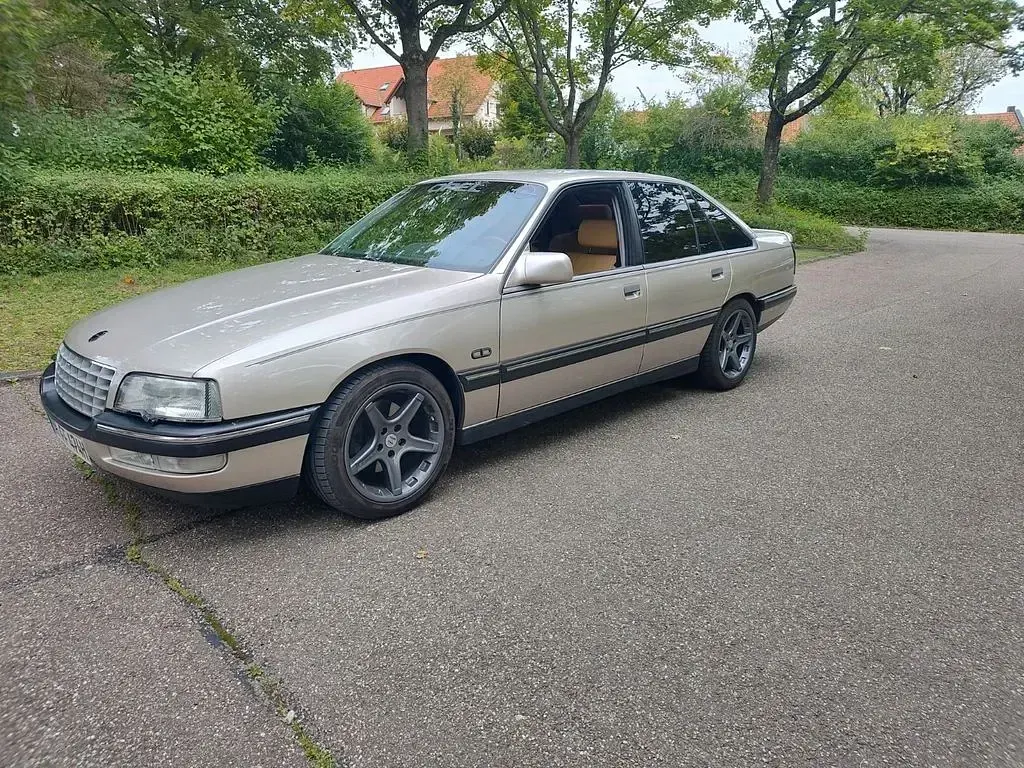Second-hand Opel Senator 204 CP (150 kW) 1990 Auriu Berlinǎ