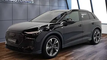 Schwarz Gebraucht 2023 Audi Q4 e-tron S-Line SUV | 33.960 € (Fairer Preis)
