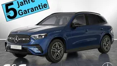 Spektralblau Gebraucht 2024 Mercedes GLC300e AMG SUV | 67.979 € (Fairer Preis)
