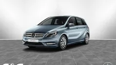 Lotosblau metallic Gebraucht 2014 Mercedes B180 Van / Kleinbus | 13.890 € (Guter Preis)