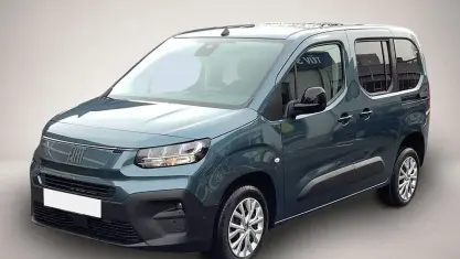 Gebraucht Fiat Doblò 102 PS (75 kW) 2026 Blau Van / Kleinbus