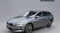 Grau Gebraucht 2024 Skoda Octavia Selection Kombi | 31.390 € (Fairer Preis)