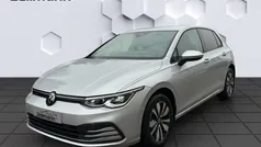 Reflexsilber metallic Gebraucht 2024 VW Golf VIII Move Limousine | 25.680 € (Superpreis)