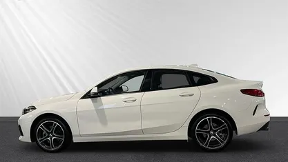 Gebraucht BMW 218 Sport Line 136 PS (100 kW) 2024 Alpinweiss iii Coupé