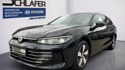 Używany VW Passat Elegance 150 KM (110 kW) 2025 Czarny Kombi