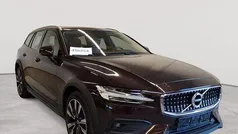 Gebraucht 2020 Volvo V60 CC Pro Kombi | 26.490 € (Fairer Preis)