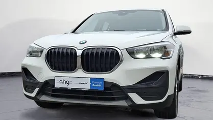 Weiß Gebraucht 2021 BMW X1 Advantage SUV | 18.990 € (Superpreis)