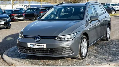 Gebraucht 2023 VW Golf VIII Life Kombi | 24.385 € (Fairer Preis)
