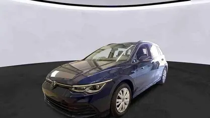 Gebraucht VW Golf VIII Life 131 PS (96 kW) 2024 Blau Kombi