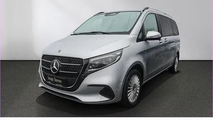 Gebraucht 2024 Mercedes V220 Style Van / Kleinbus | 65.750 € (Fairer Preis)