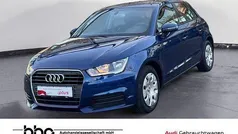 Scubablau metallic Gebraucht 2015 Audi A1 Sportback Basis Kleinwagen | 11.930 € (Fairer Preis)