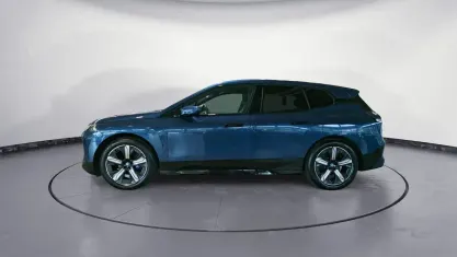 Gebraucht BMW iX Sport Line 239 kW (326 PS) 2023 Blau SUV