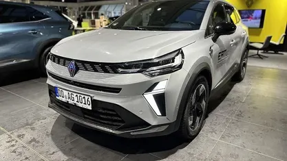 Grau Gebraucht 2024 Renault Symbioz Techno SUV | 29.890 € (Fairer Preis)