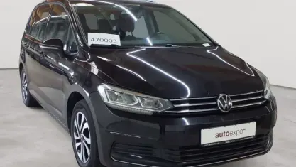 Gebraucht VW Touran Active 150 PS (110 kW) 2022 Deep black perleffekt Van / Kleinbus