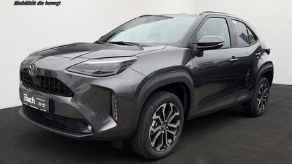 Gebraucht Toyota Yaris Cross 131 PS (96 kW) 2025 Grau SUV