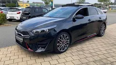 Schwarz Gebraucht 2024 Kia ProCeed GT Kleinwagen | 31.490 € (Fairer Preis)