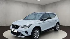 Nevada weiß metallic/magnetic grau metallic Gebraucht 2023 Seat Arona Xperience SUV | 19.750 € (Fairer Preis)