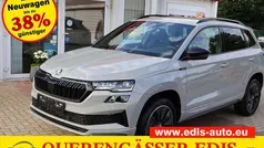 Steel grey Neu 2025 Skoda Karoq SportLine SUV | 36.690 € (Fairer Preis)