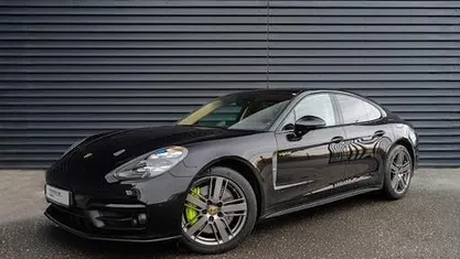 Gebraucht Porsche Panamera 4 Platinum Edition 462 PS (339 kW) 2022 Tiefschwarzmetallic Limousine