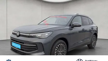 Grau Gebraucht 2025 VW Tiguan Life SUV | 36.490 € (Fairer Preis)